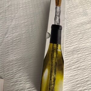 WINE “CORKSICLE” quick wine chiller
New in Box -the perfect gift fora wine lover